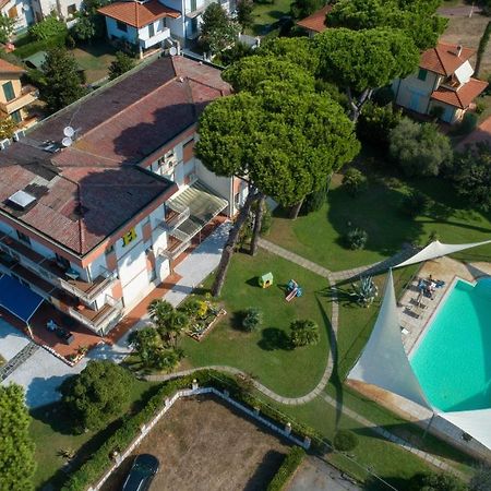 Hotel La Palma Lido di Camaiore Buitenkant foto