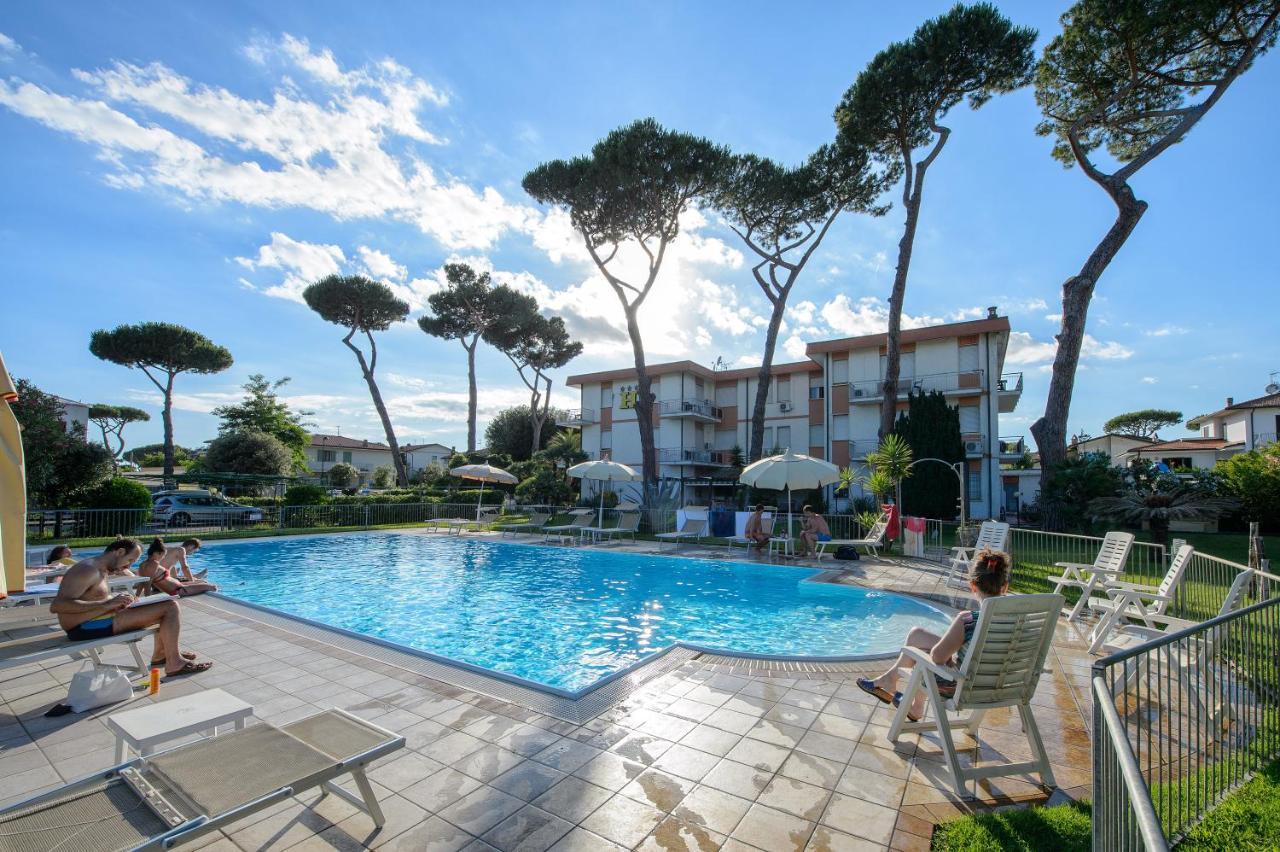 Hotel La Palma Lido di Camaiore Buitenkant foto