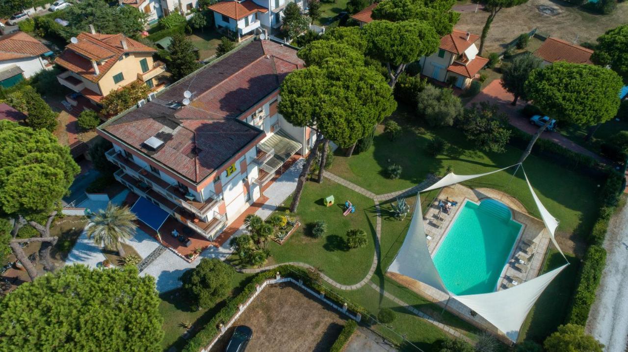 Hotel La Palma Lido di Camaiore Buitenkant foto